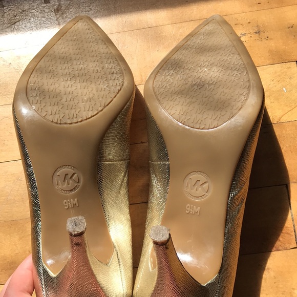 Michael Kors Gold Heels - Picture 4 of 5